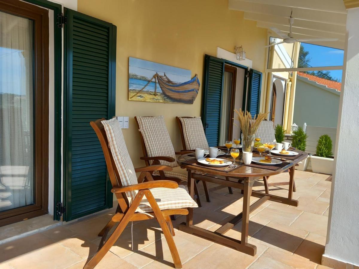 Solaris Methea- Luxury Central Villa By The Castle Kassiopi Exterior photo